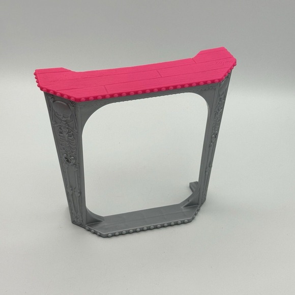 monster high Other - Monster High Deadluxe High School Replacement Doll Furniture High Bar Table Pink
